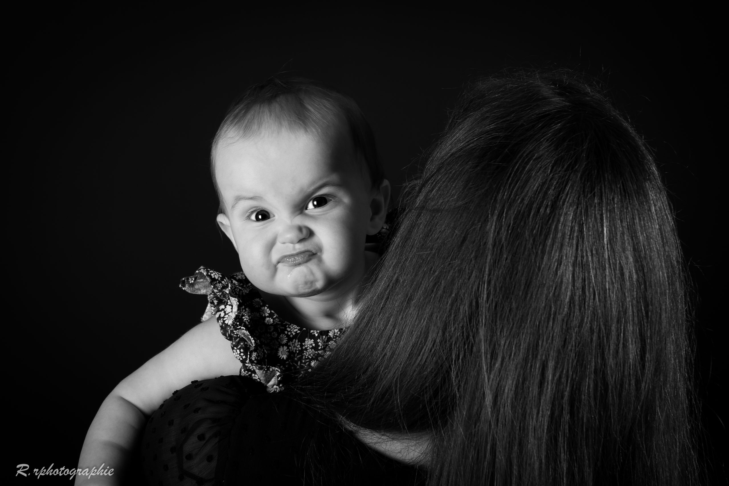 Photographe Roanne - portrait Roanne - photographe studio Roanne - Portrait famille Roanne - Shooting photo Roanne - Photos naissance Roanne - photographe grossesse Roanne - Shooting photo Roanne - Photos mariage Roanne