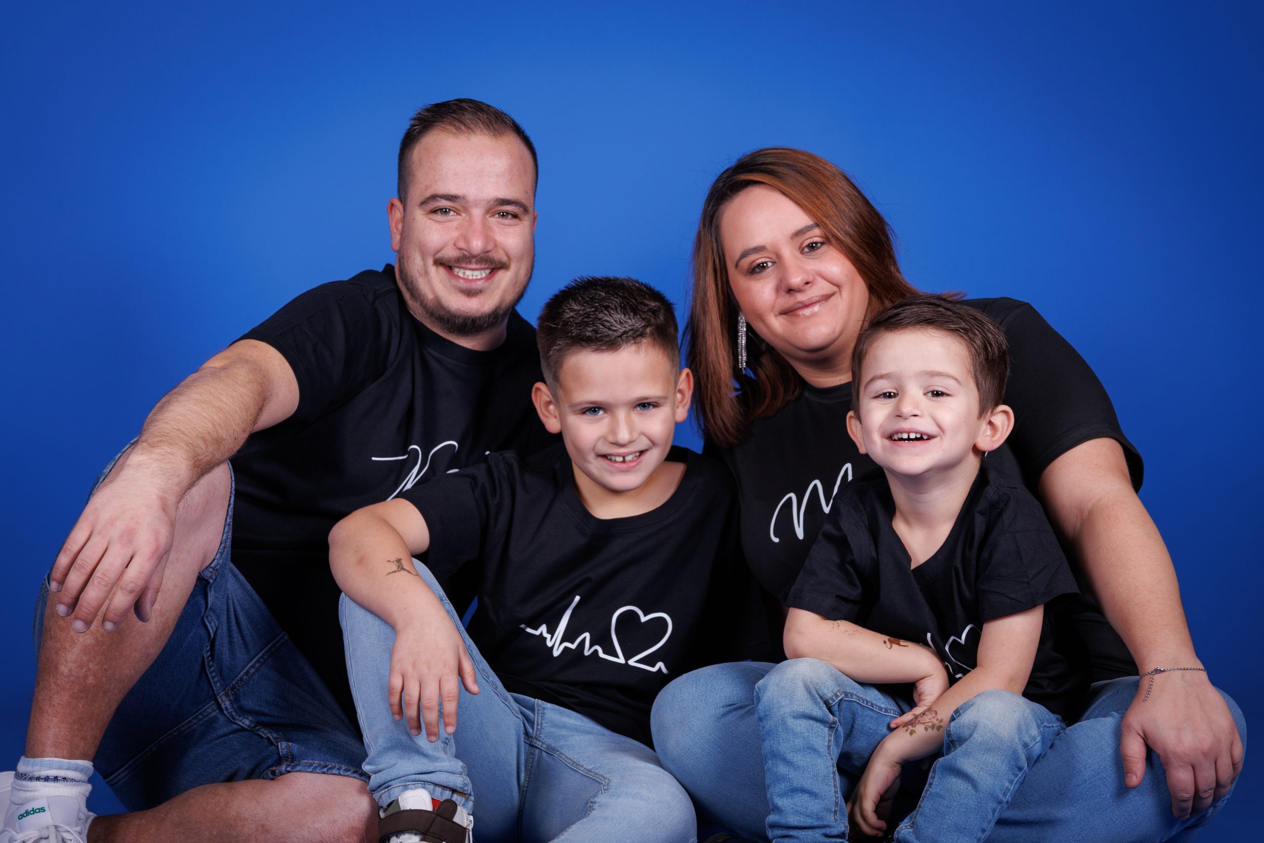 Photographe Roanne - portrait Roanne - photographe studio Roanne - Portrait famille Roanne - Shooting photo Roanne - Photos naissance Roanne - photographe grossesse Roanne - Shooting photo Roanne - Photos mariage Roanne